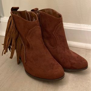 Madden Girl Brown suede ankle boots